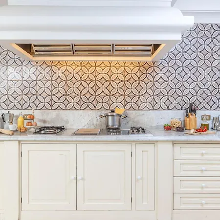 My Exclusive Italy - Il Capo Design & Jacuzzi * ソレント